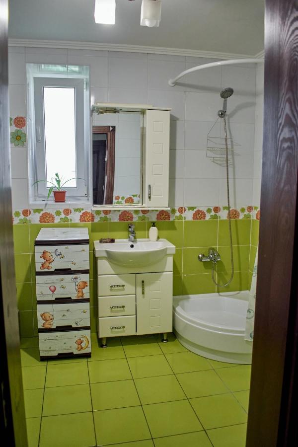 Vacation Home Lubov Kamianets-Podilsky Extérieur photo
