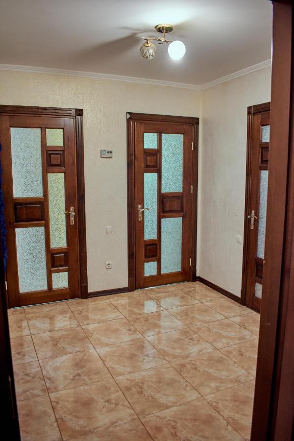 Vacation Home Lubov Kamianets-Podilsky Extérieur photo